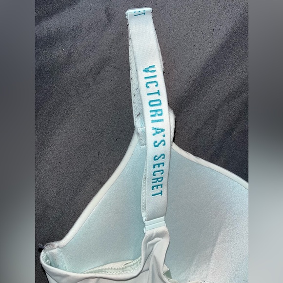 Pastel Blue Victoria’s Secret Full Coverage T-Shirt Push-Up Bra Women’s 32DDD - Picture 6 of 8